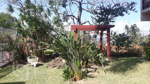 Image 4 - 238001